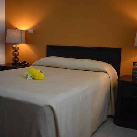 Hotel Miraflores Villahermosa Buitenkant foto