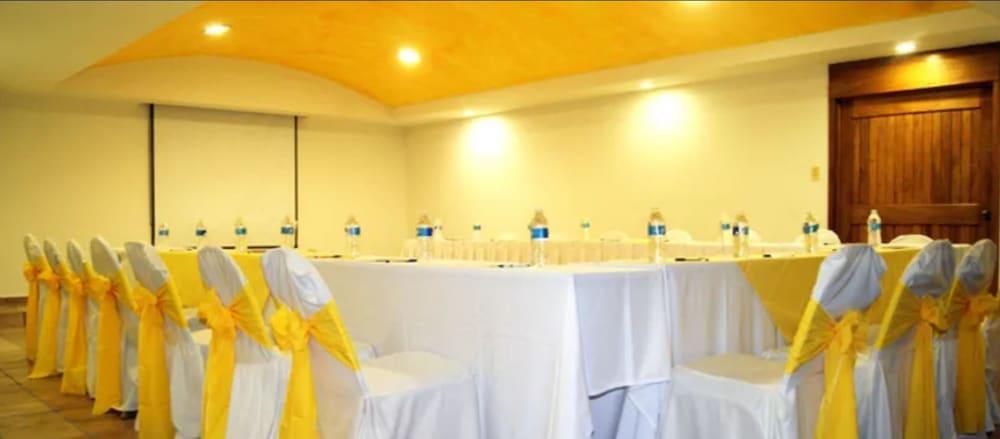 Hotel Miraflores Villahermosa Buitenkant foto