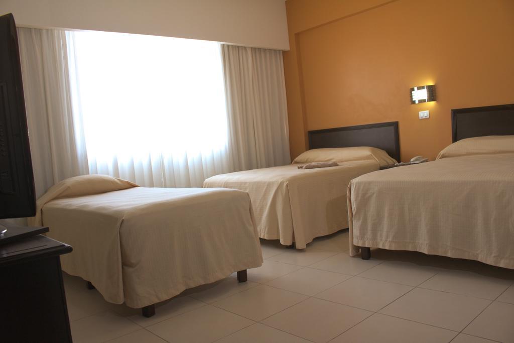 Hotel Miraflores Villahermosa Buitenkant foto