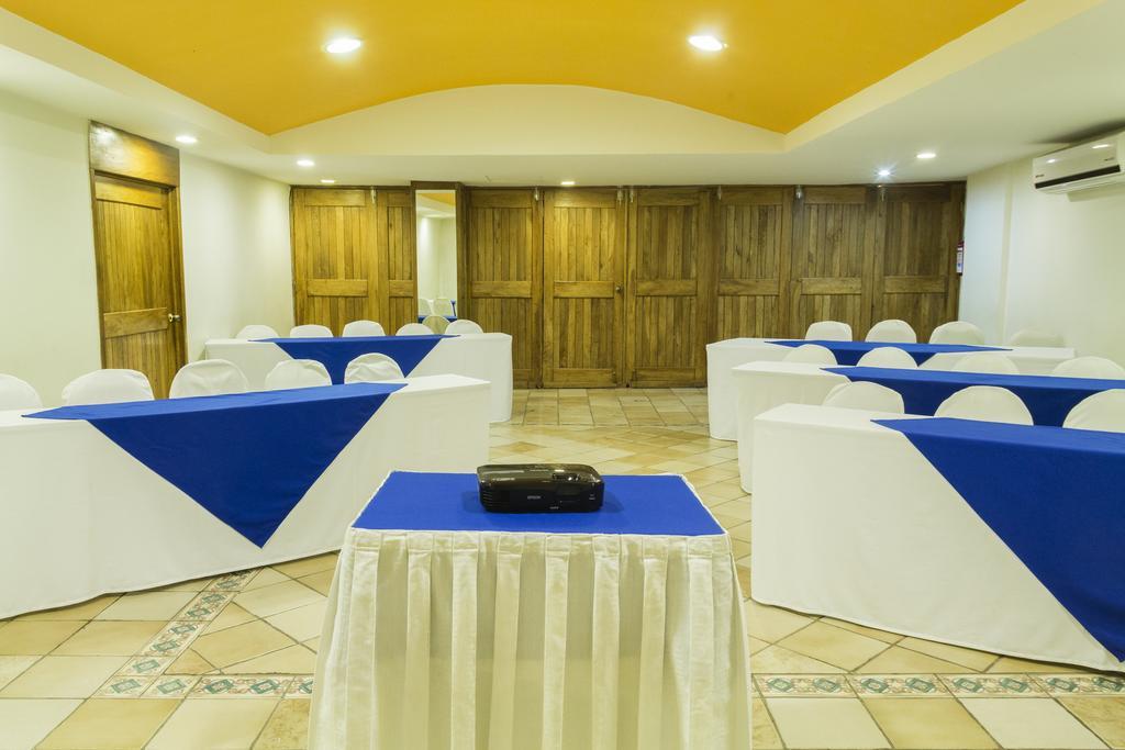 Hotel Miraflores Villahermosa Buitenkant foto