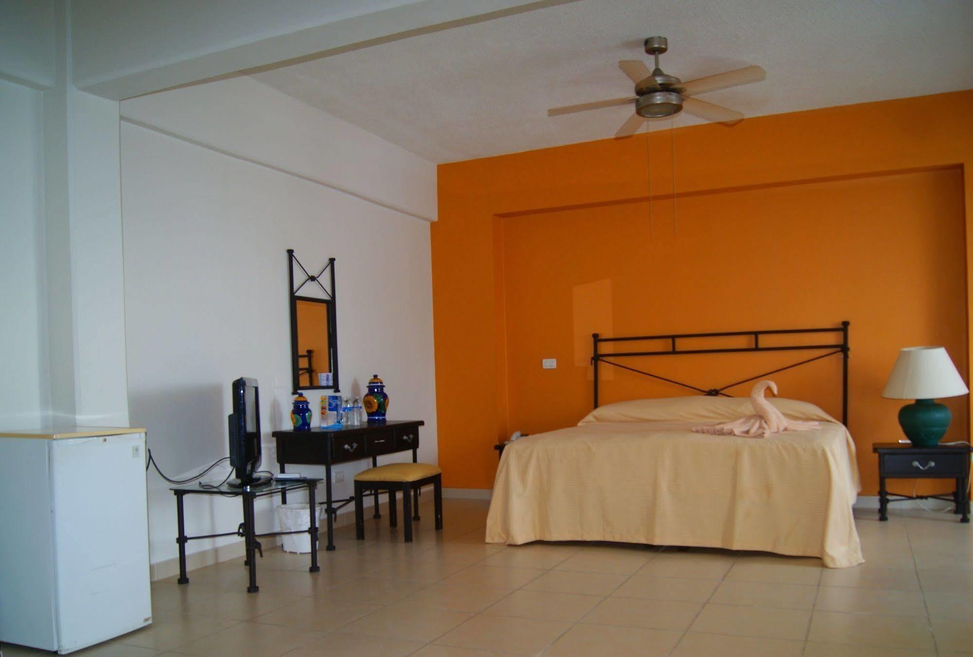 Hotel Miraflores Villahermosa Buitenkant foto